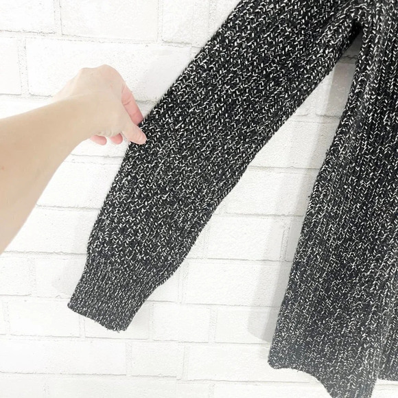 Athleta Black & White Wool Blend Pullover Knit Sweater Women's Size Small - Picture 4 of 8